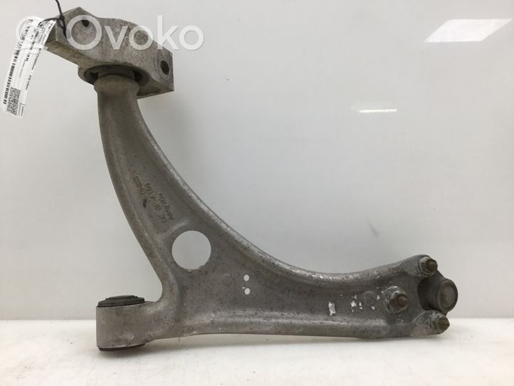 Volkswagen PASSAT B6 Fourchette, bras de suspension inférieur avant 3C0153D