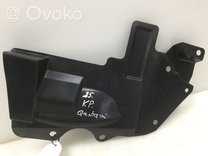 Nissan Qashqai Moottorin alustan välipohjan roiskesuoja 64839JD00A