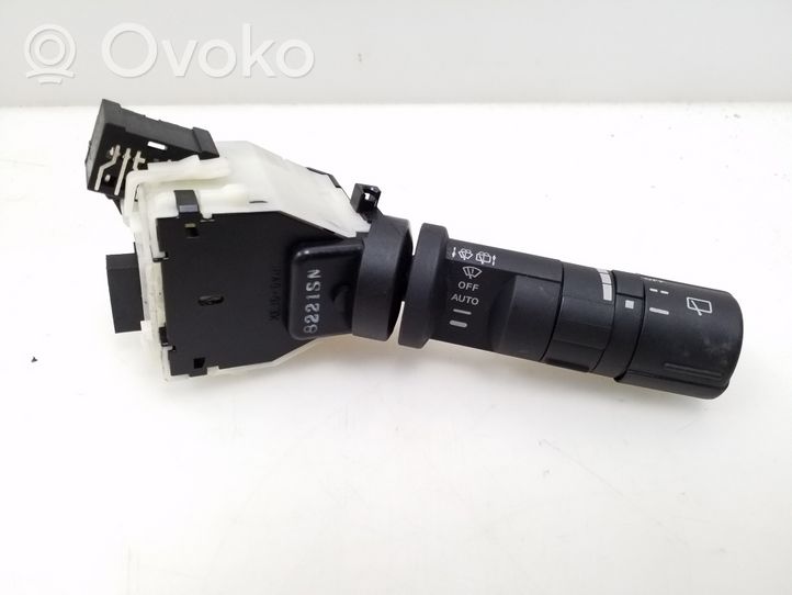 Nissan Qashqai Wiper switch 