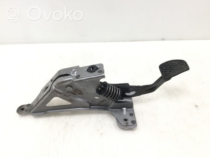 Nissan Qashqai Clutch pedal E001052X11