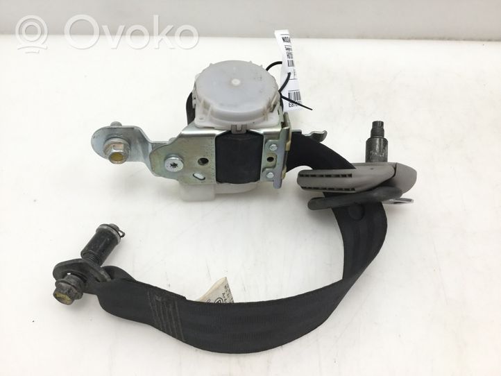 Nissan Navara Sicherheitsgurt hinten H073811