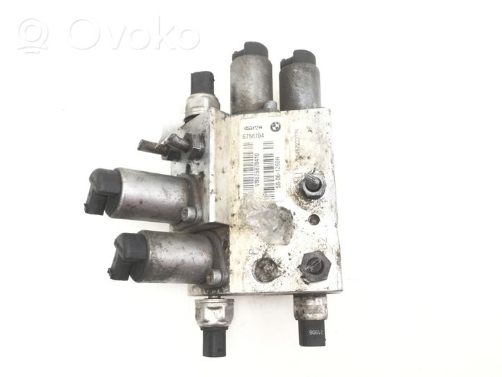 BMW 7 E65 E66 Blocco valvola della sospensione pneumatica VB67580410