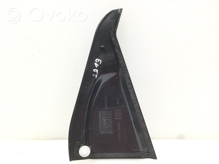 Nissan Juke I F15 Rivestimento della portiera posteriore 822921KA0A