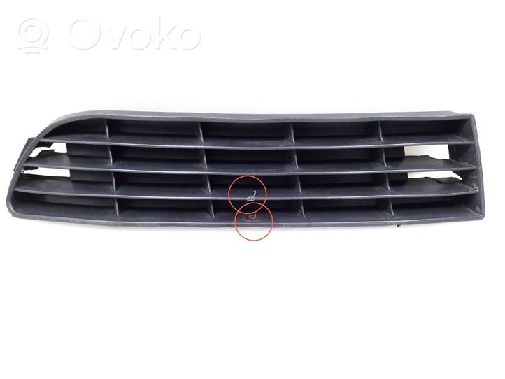 Audi A6 S6 C4 4A Grille inférieure de pare-chocs avant 4A0807345A