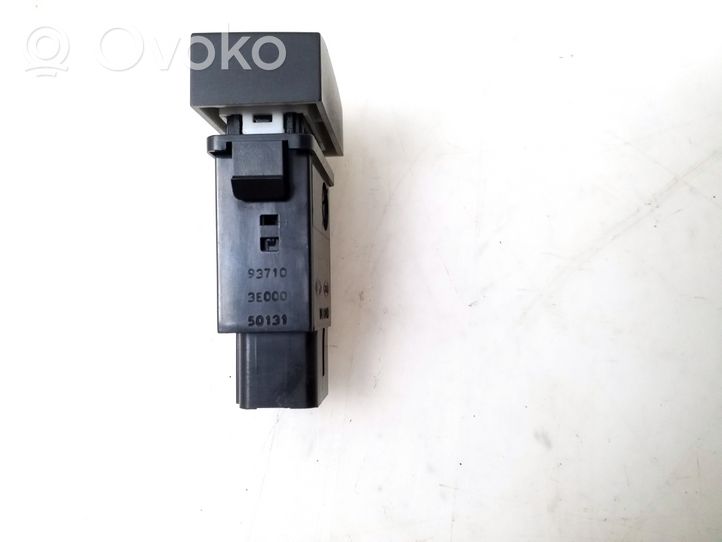 KIA Sorento Przycisk / Przełącznik ogrzewania szyby przedniej / czołowej 937103E000