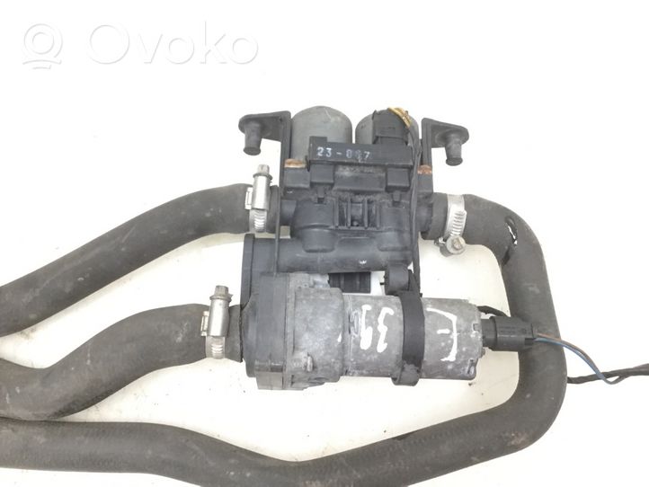 BMW 5 E39 Valvola di regolazione del liquido di raffreddamento e del riscaldatore 8374994