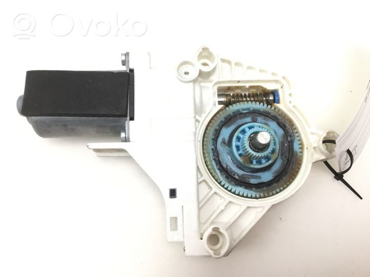 Audi A4 S4 B8 8K Motorino alzacristalli della portiera anteriore 8K0959802A