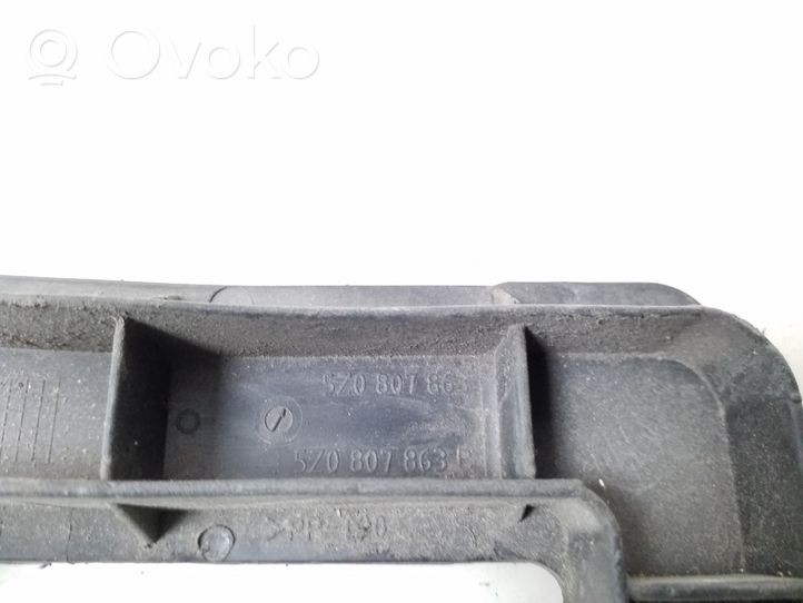 Volkswagen Fox Staffa di rinforzo montaggio del paraurti posteriore 5Z0807863A