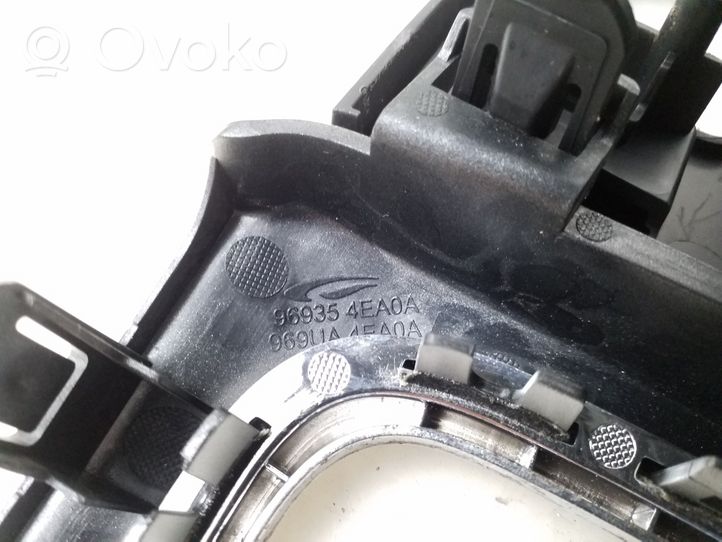 Nissan Qashqai Vaihdevivun/vaihtajan verhoilu nahka/nuppi 969354EA0A