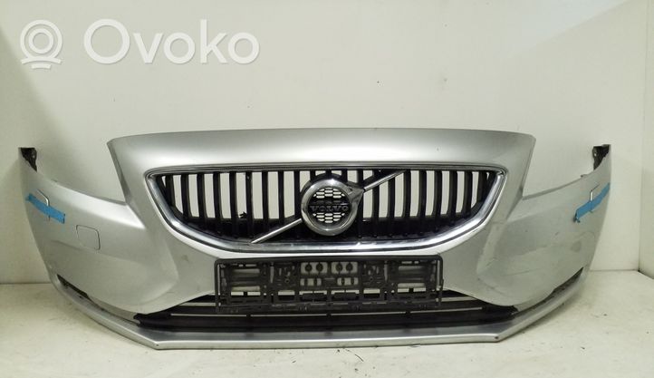 Volvo V40 Priekinis bamperis 31283732