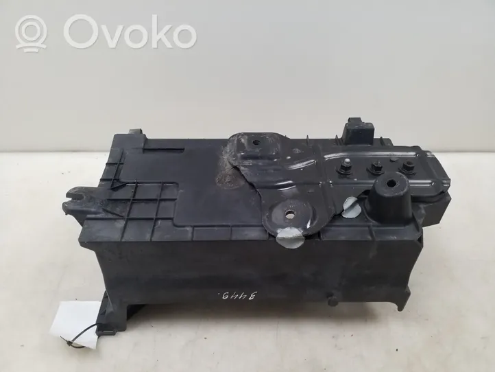 Opel Insignia A Battery box tray cover/lid 13310741