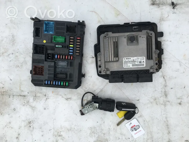 Peugeot 208 Kit calculateur ECU et verrouillage 0281030546