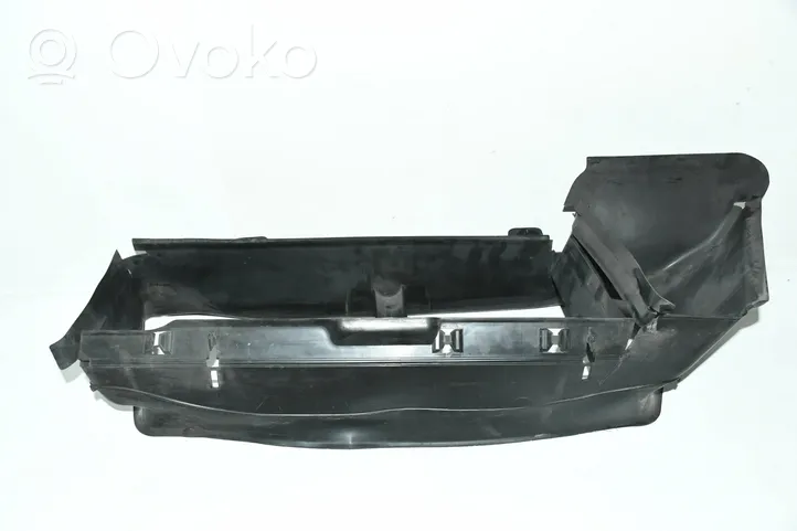 Ford Focus Wlot / Kanał powietrza intercoolera BM51-8314-CC