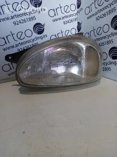 Opel Corsa B Faro/fanale 90444784