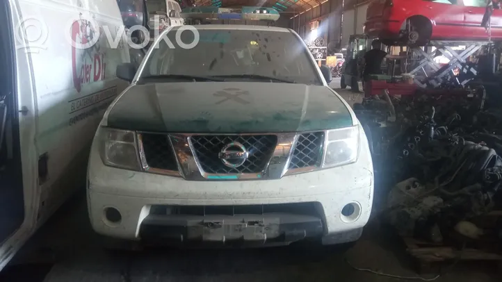 Nissan Pathfinder R51 Etulokasuojan reuna 