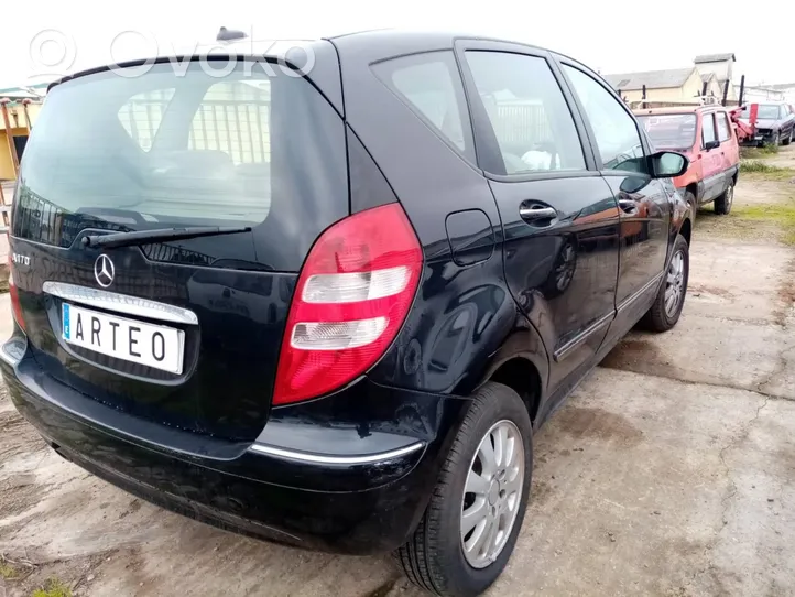 Mercedes-Benz A W169 Moteur d'essuie-glace arrière 