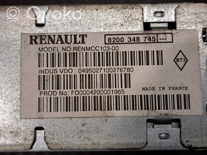 Renault Trafic II (X83) Radio/CD/DVD/GPS-pääyksikkö 8200348745