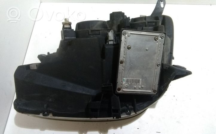 Citroen C5 Lampa przednia 73775396