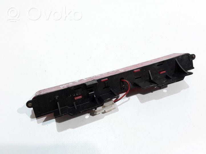 Hyundai Trajet Third/center stoplight 927503A010