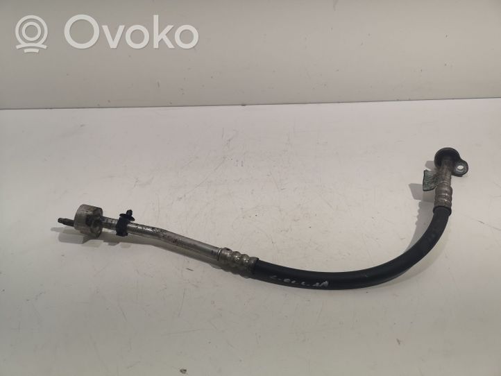 Ford Focus Air conditioning (A/C) pipe/hose 