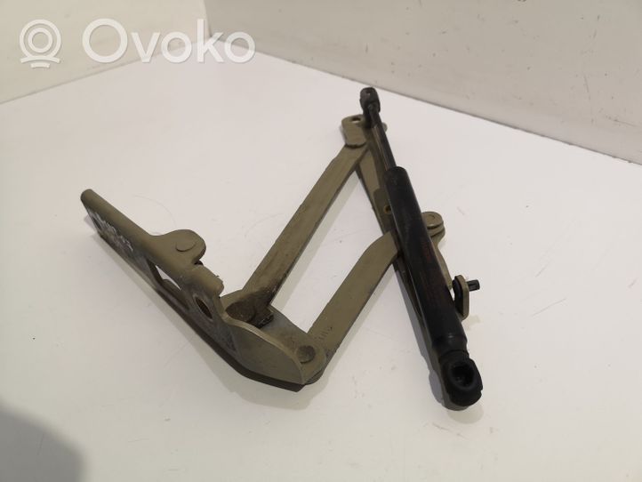 Hyundai Sonata Tailgate/trunk/boot hinge 