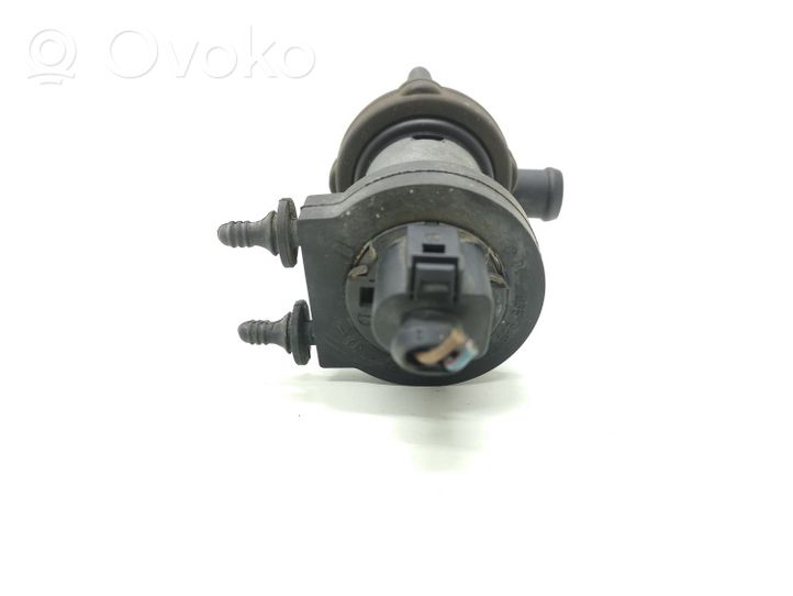 Volkswagen Phaeton Circulation pump for autonomous heater (webastos) 