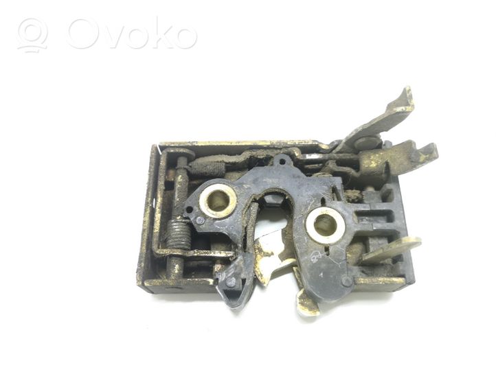 Volkswagen Polo I 86 Front door lock 191857016