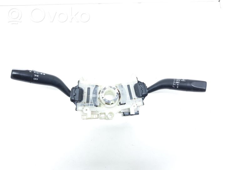 Mazda 626 Commodo, commande essuie-glace/phare 17B369