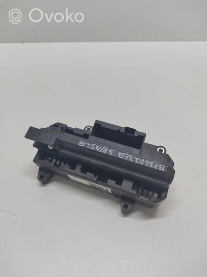 BMW 7 E38 Module de fusibles 6113690058301