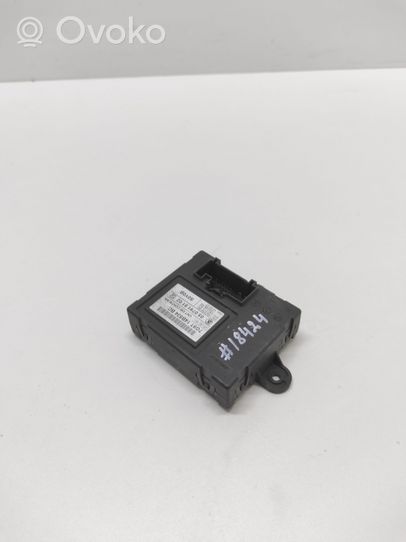 Ford Mondeo MK I Durų elektronikos valdymo blokas 0507918102