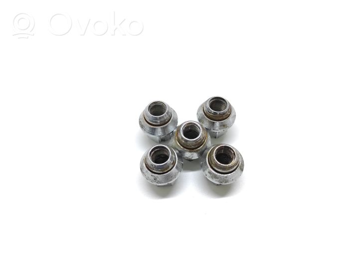 Ford Focus Nuts/bolts 