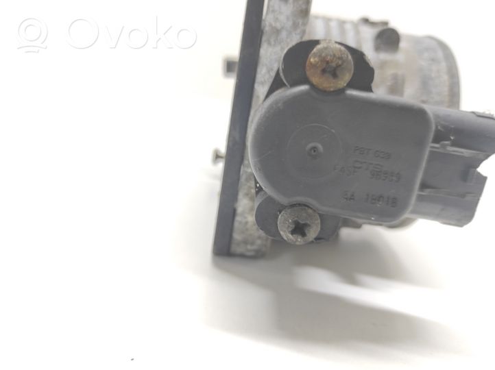 Ford Explorer Throttle valve F4SF9B989