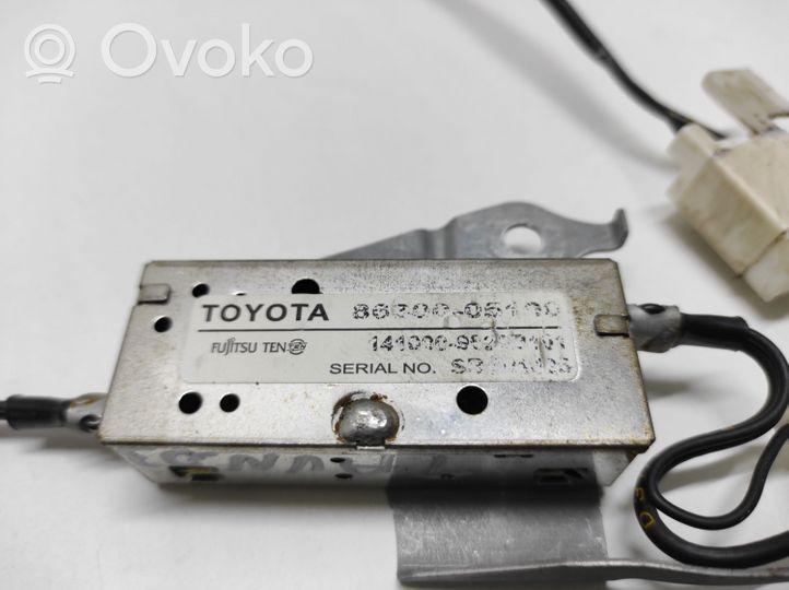 Toyota Avensis T220 Antenos stiprintuvas 8630005100