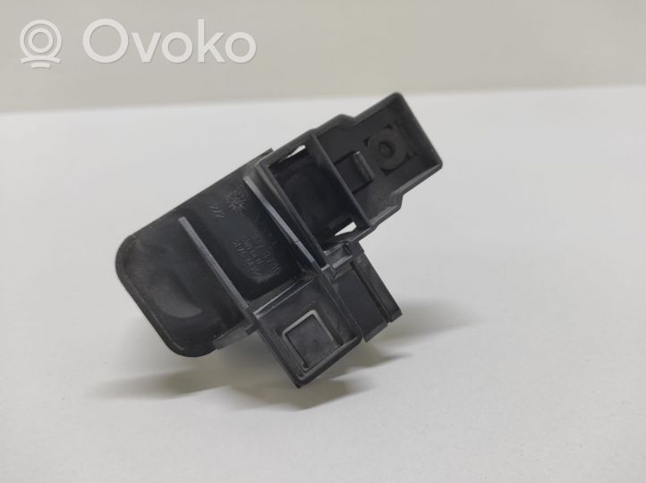 Volvo S80 Glow plug pre-heat relay 30731746