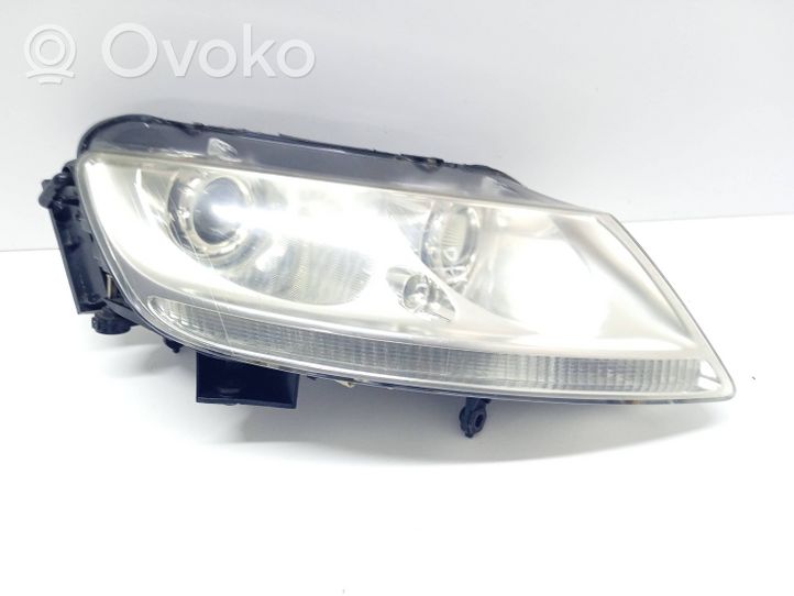 Volkswagen Phaeton Lampa przednia 89024668