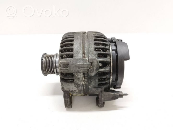 Audi Q3 8U Ģenerators 03L903023