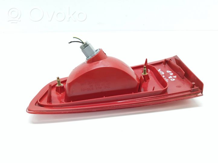 Mazda 2 Lampy tylnej klapy bagażnika 3M7113547BF