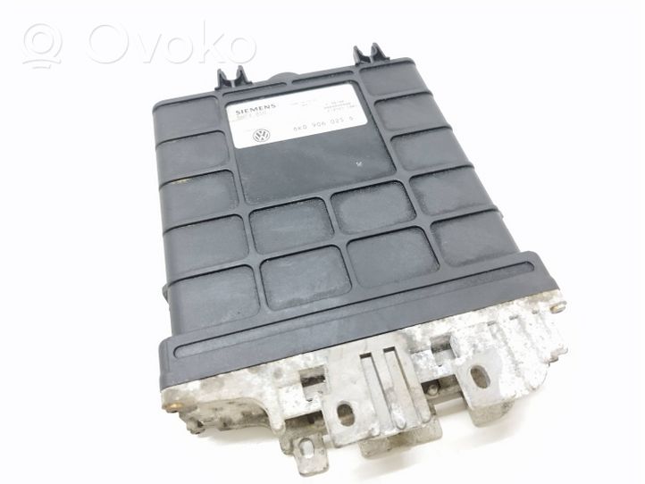 Volkswagen Polo III 6N 6N2 6NF Moottorin ohjainlaite/moduuli 6K0906025G