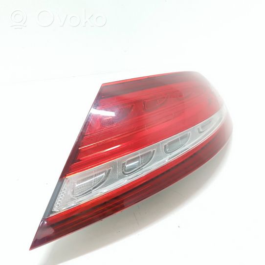 Mercedes-Benz C W205 Lampa tylna A2059066600