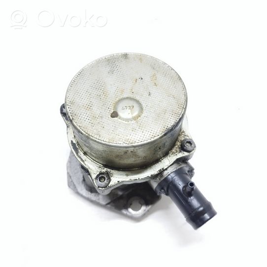 Nissan Qashqai+2 Alipainepumppu 8200577807