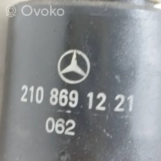 Mercedes-Benz S W220 Ajovalonpesimen pumppu 2108691221