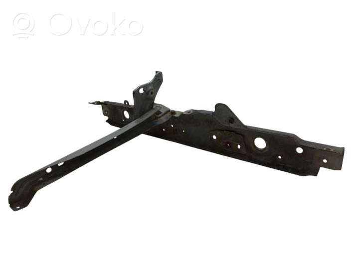 Toyota Prius (XW20) Staffa del pannello di supporto del radiatore parte superiore 68897