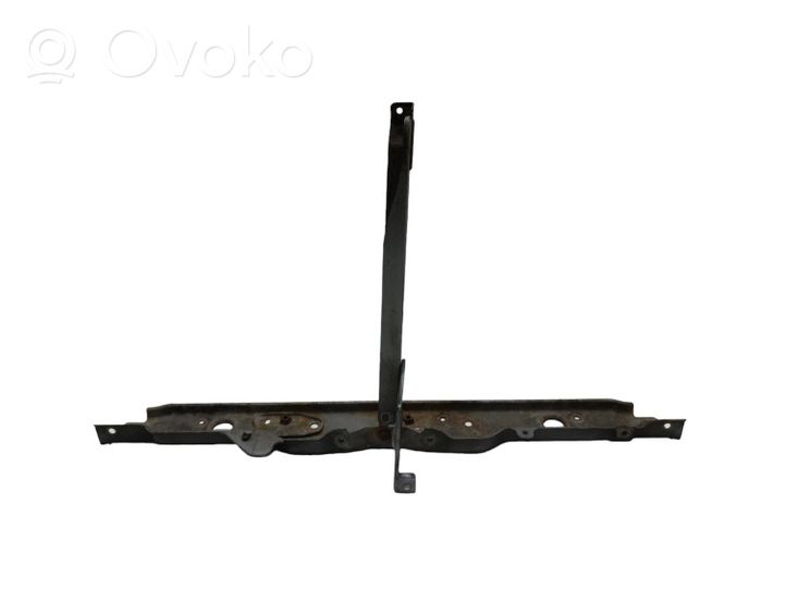 Toyota Prius (XW20) Staffa del pannello di supporto del radiatore parte superiore 68897