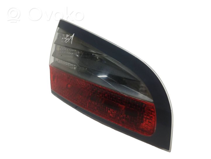 Ford S-MAX Lampy tylnej klapy bagażnika 6M2113A603AK