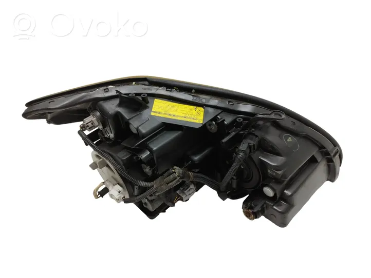 Lexus RX 330 - 350 - 400H Lampa przednia D2S35W