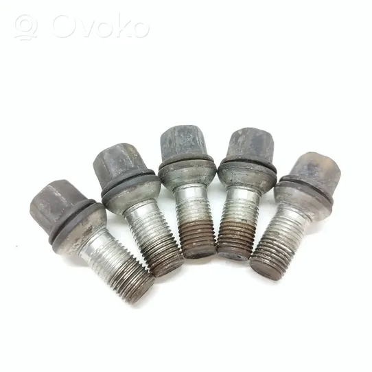 Audi A6 Allroad C7 Nuts/bolts 