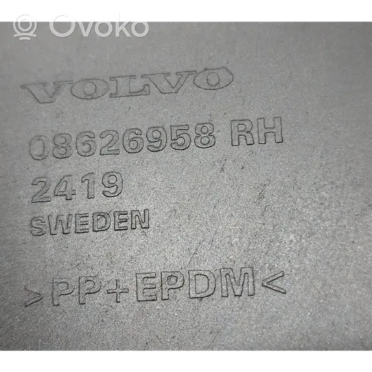Volvo XC90 Moldura de la esquina del parachoques trasero 08626958