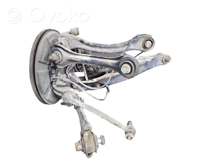 Mercedes-Benz SLK R172 Pivot de moyeu arrière 1720405