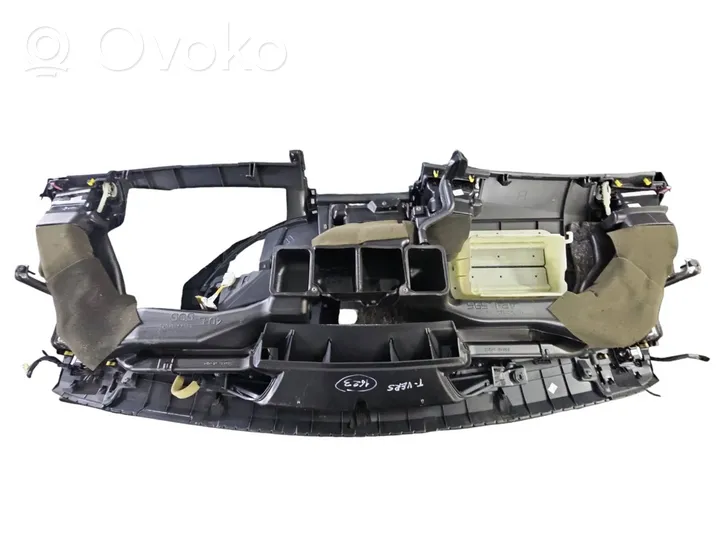 Toyota Verso Kojelauta 553130F010