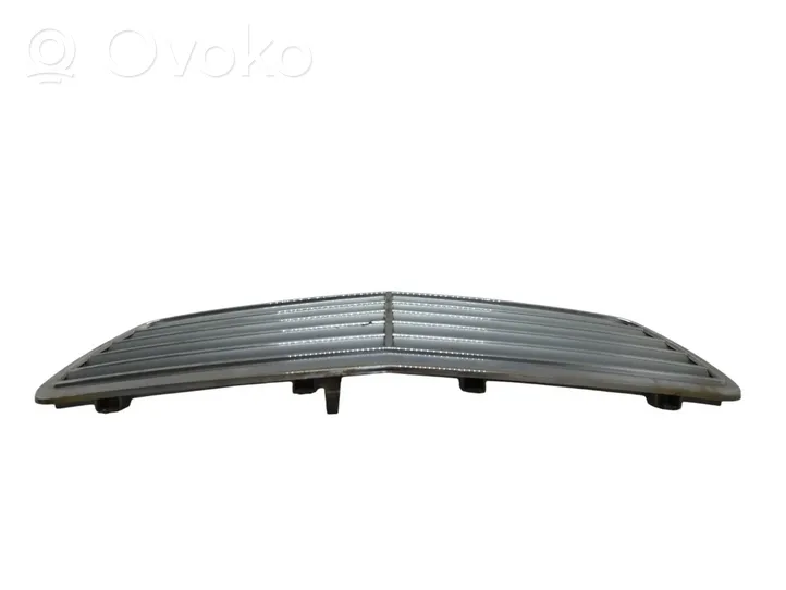 Mercedes-Benz C W203 Grille de calandre avant A2038800183